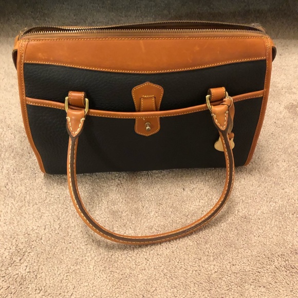 Dooney and Bourke All Weather Leather Handbag - Picture 2 of 9